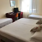 Ih Kaos 酒店