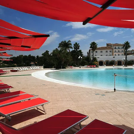 Ih Kaos Hotel