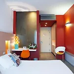 Ih Kaos Hotel 4*